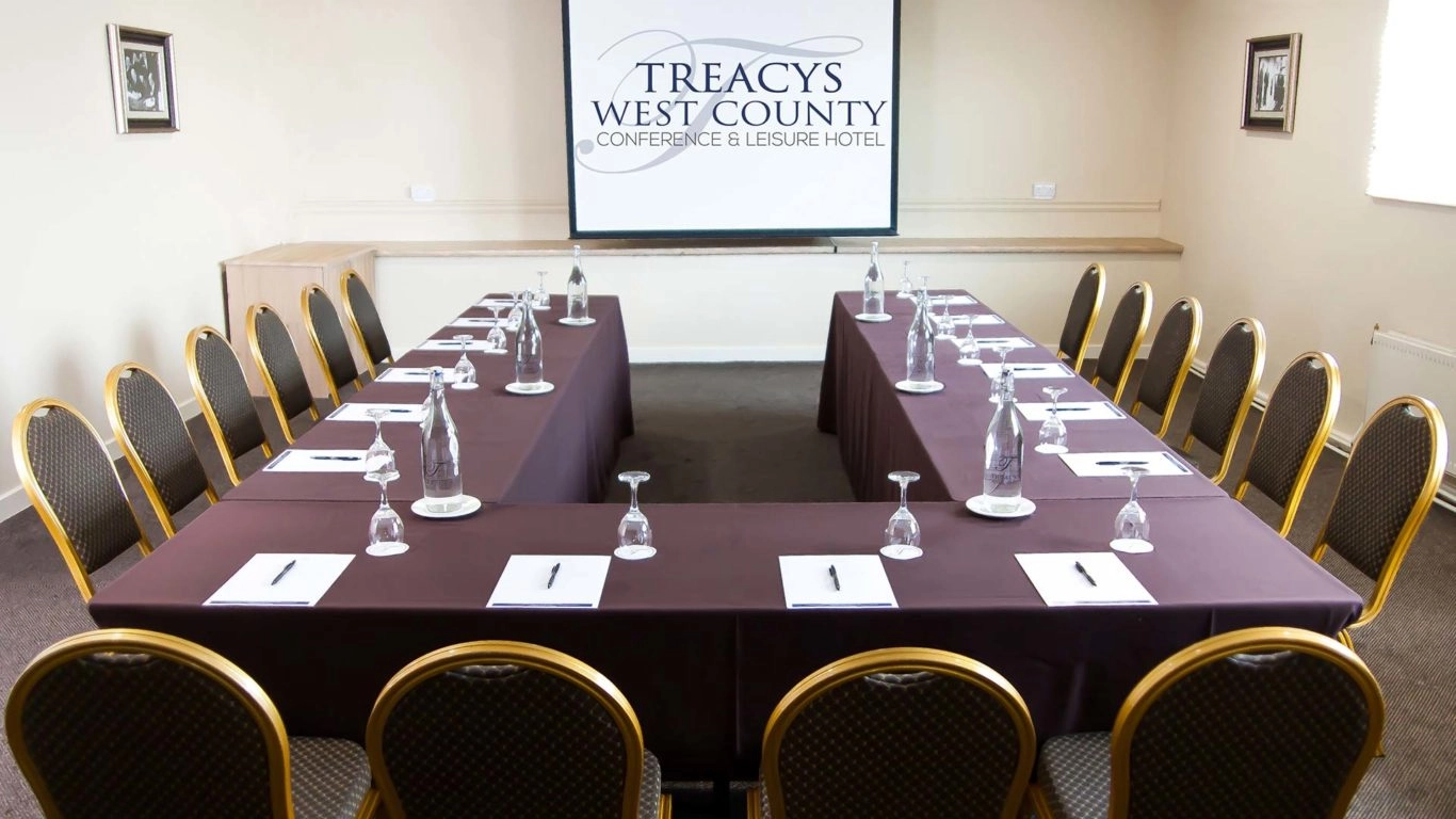 treacys-west-county-hillery-u-shape